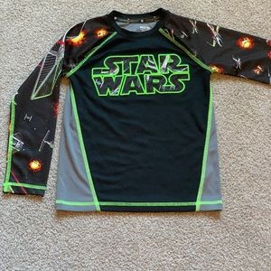 Star Wars size 5/6 rash guard, sport shirt